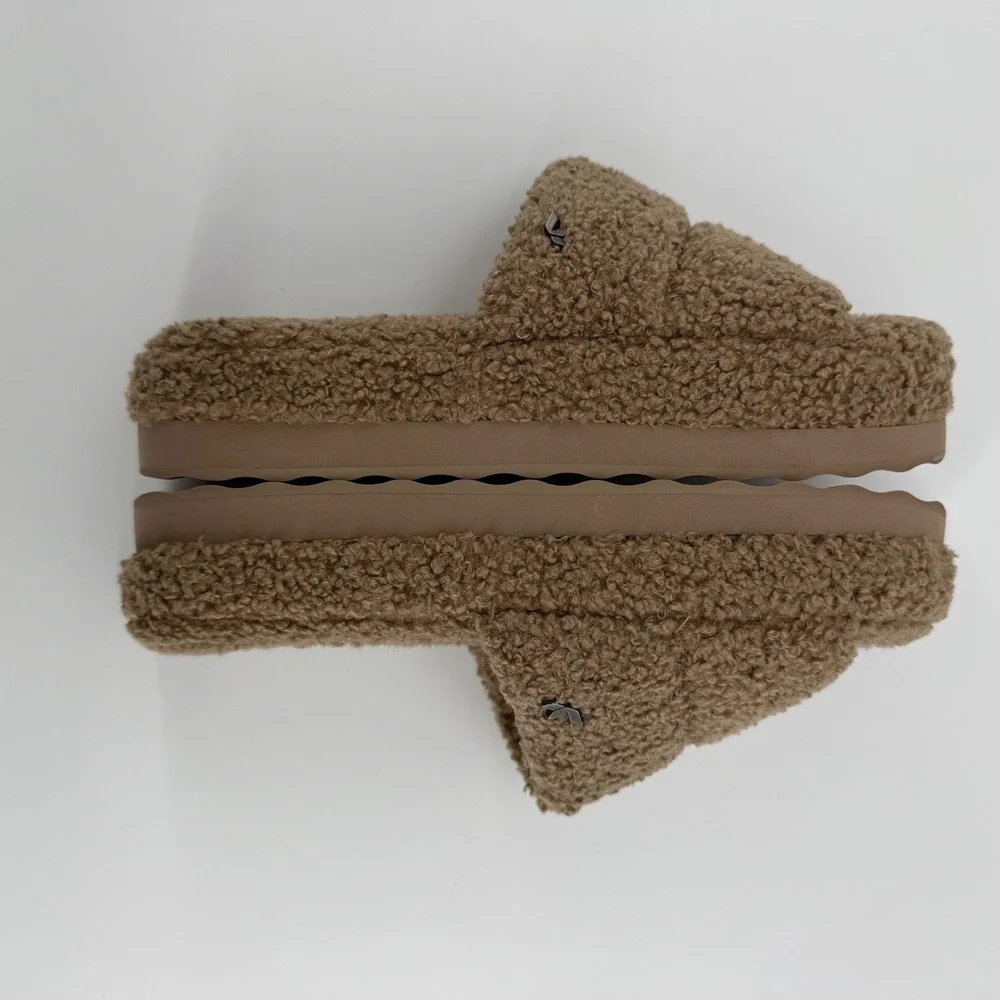 Koolaburra by‎ UGG Peachee Brown Faux Shearling Slide Sandals Womens Size 9